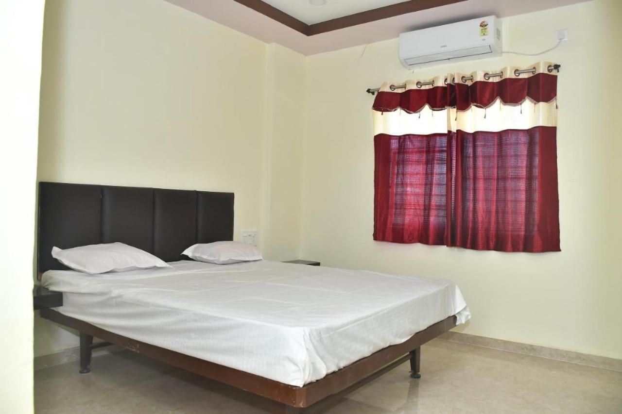 Hotel Kalika Residency - Akkalkot Akalkot Buitenkant foto