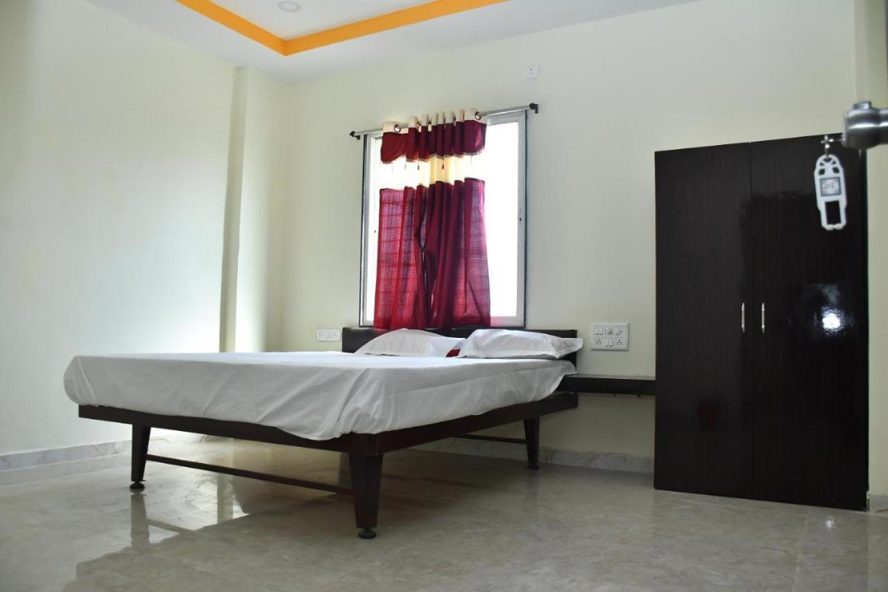 Hotel Kalika Residency - Akkalkot Akalkot Buitenkant foto